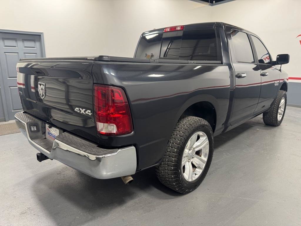 Used 2017 RAM 1500 Classic SLT AWD/4WD image 3