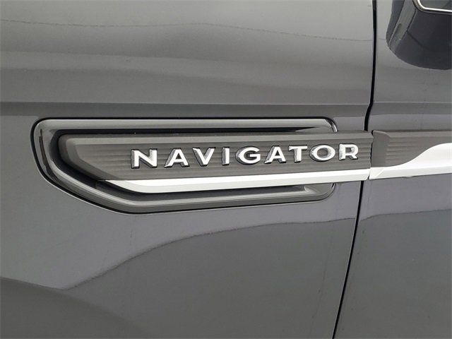 Used 2023 Lincoln Navigator Reserve image 8