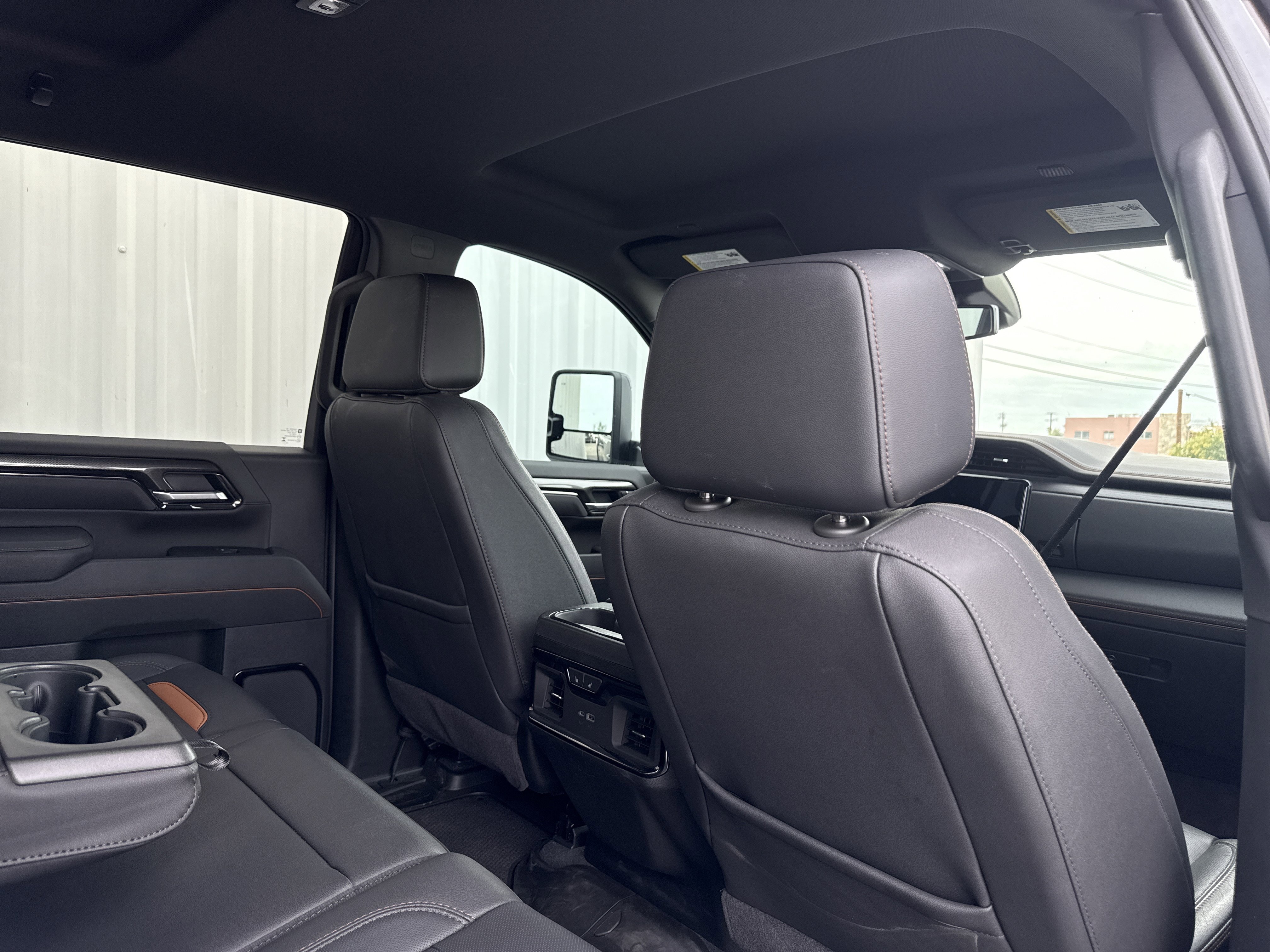 Used 2025 GMC Sierra 2500 AT4 image 19