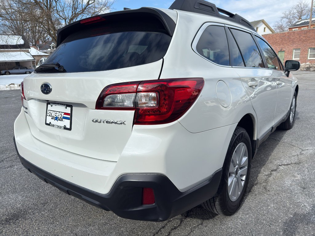 Used 2018 Subaru Outback 2.5i Premium image 5