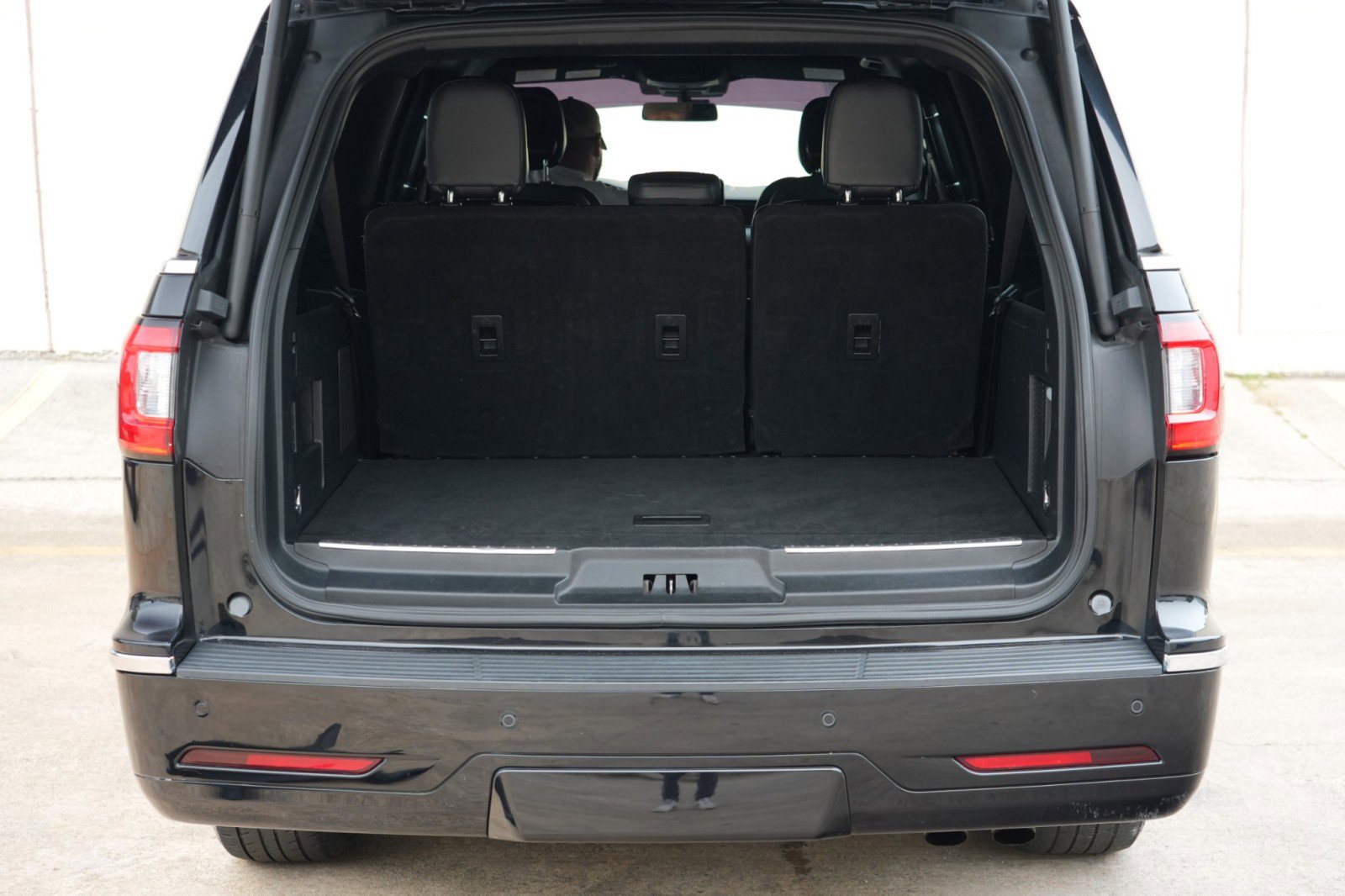 Used 2020 Lincoln Navigator L 4WD image 10