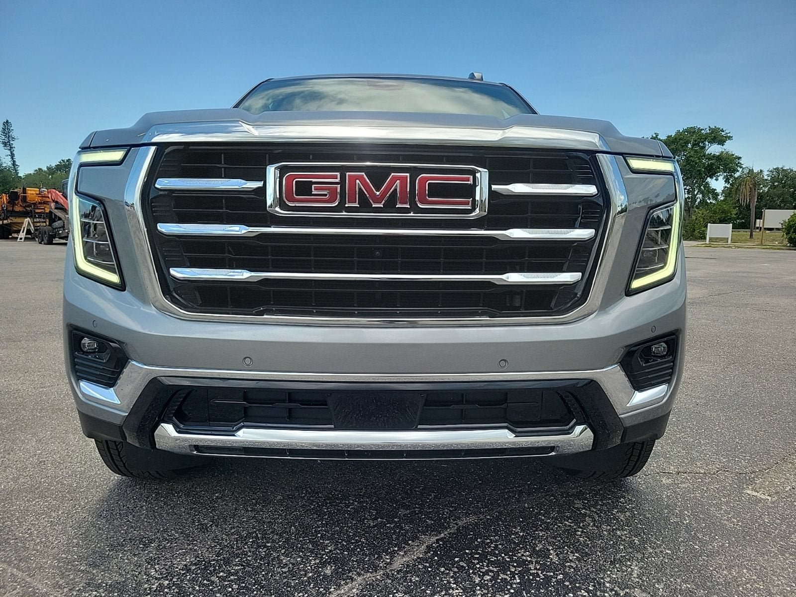 New 2026 GMC Yukon XL Elevation w/ Elevation Premium Package RWD image 3