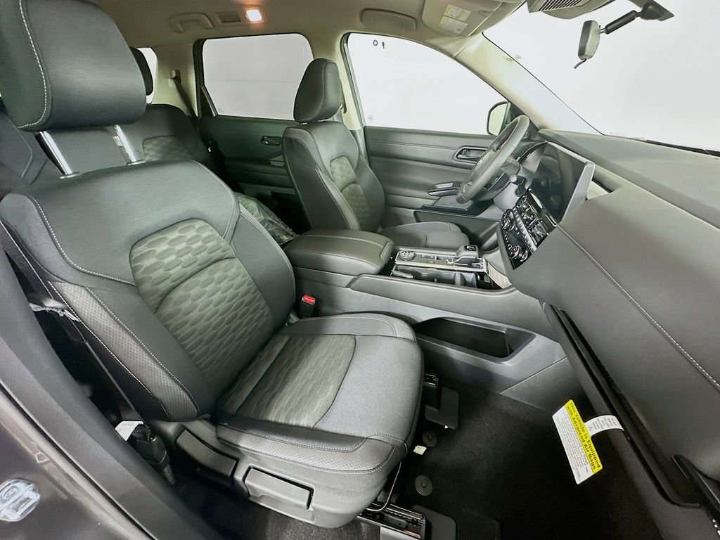 New 2026 Nissan Pathfinder SV image 35