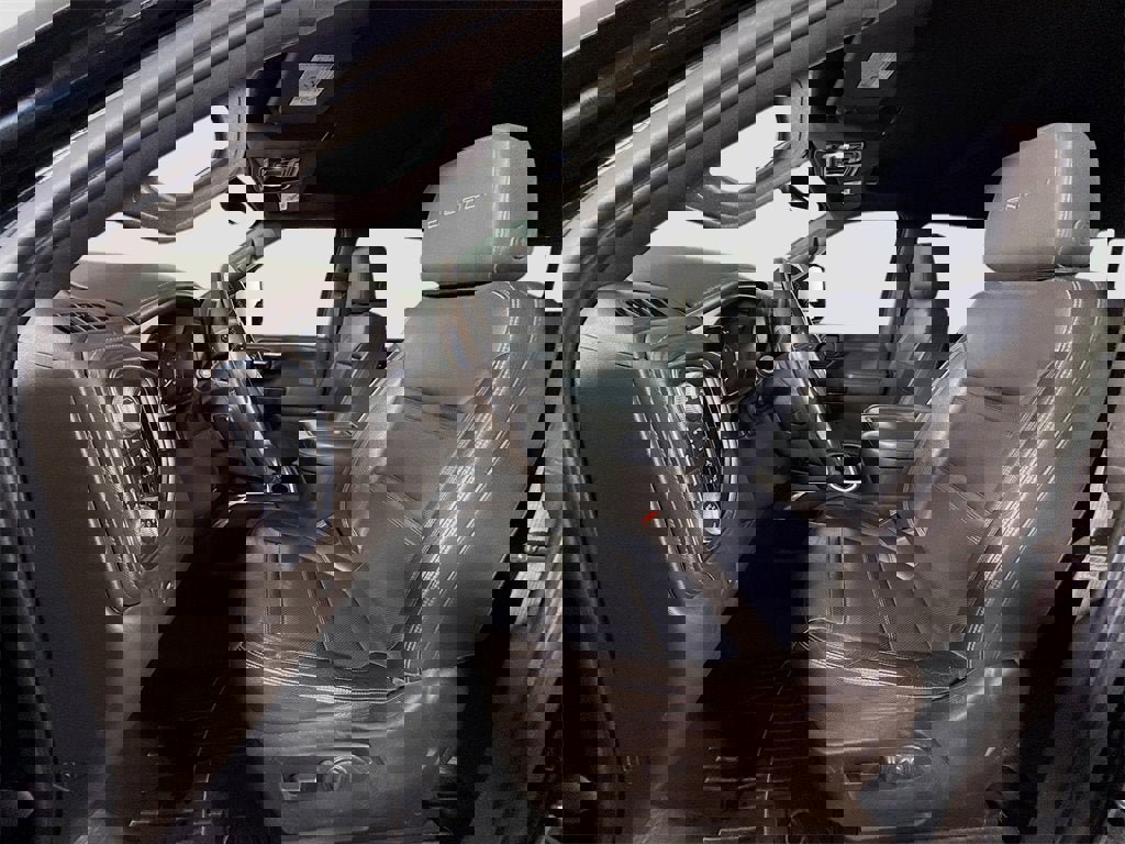 Used 2020 GMC Sierra 3500 Denali w/ Denali Ultimate Package image 16