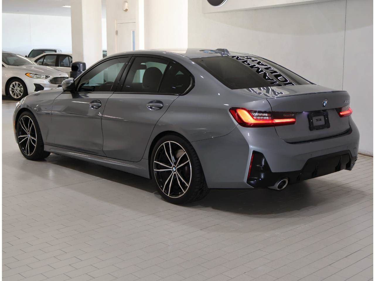 Used 2024 BMW 330i Sedan w/ M Sport Package RWD image 5