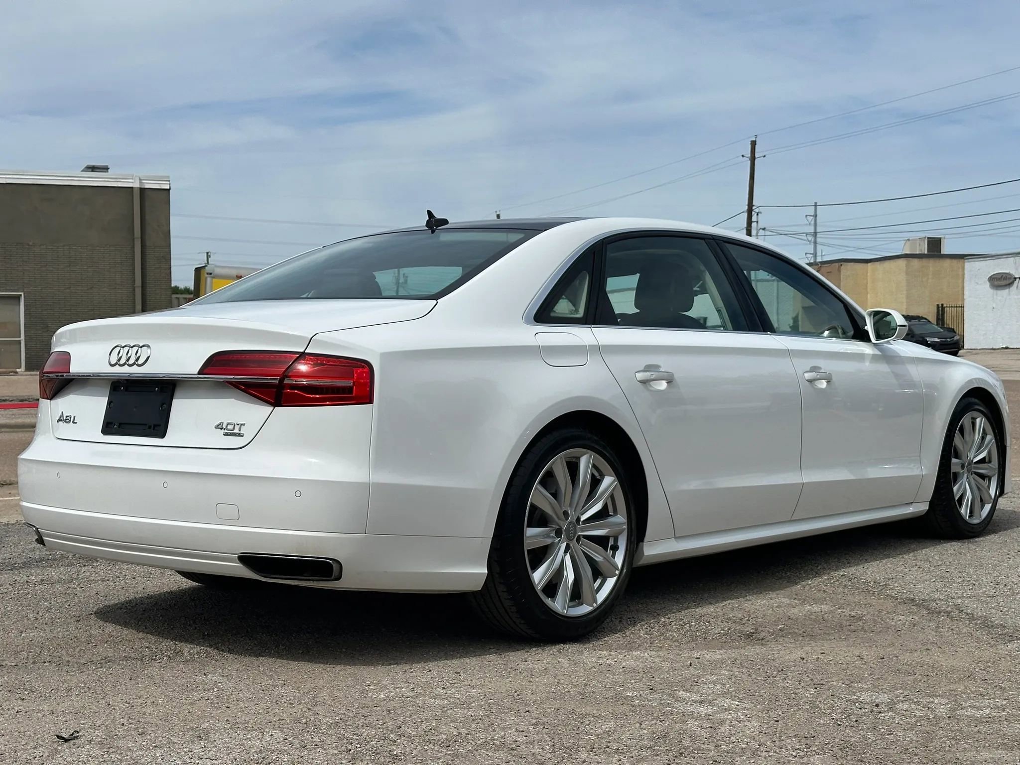 Used 2016 Audi A8 L 4.0T image 7