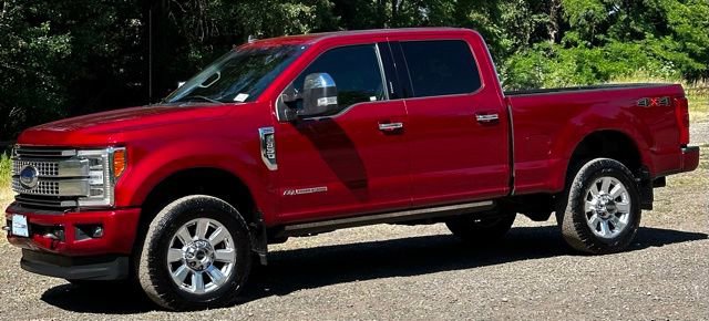 Used 2019 Ford F350 Platinum w/ Platinum Ultimate Package AWD/4WD image 3