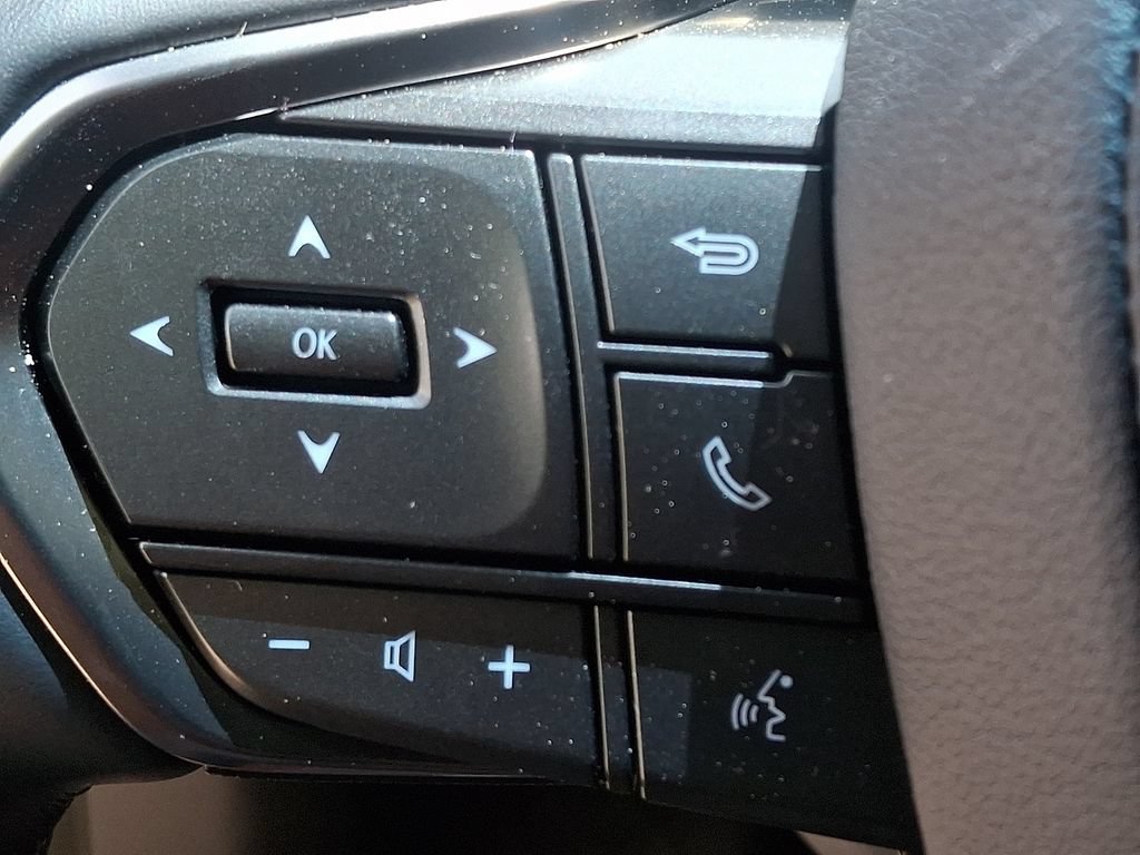 Used 2025 Lexus LX 600 4WD w/ Accessory Package (2T) image 22