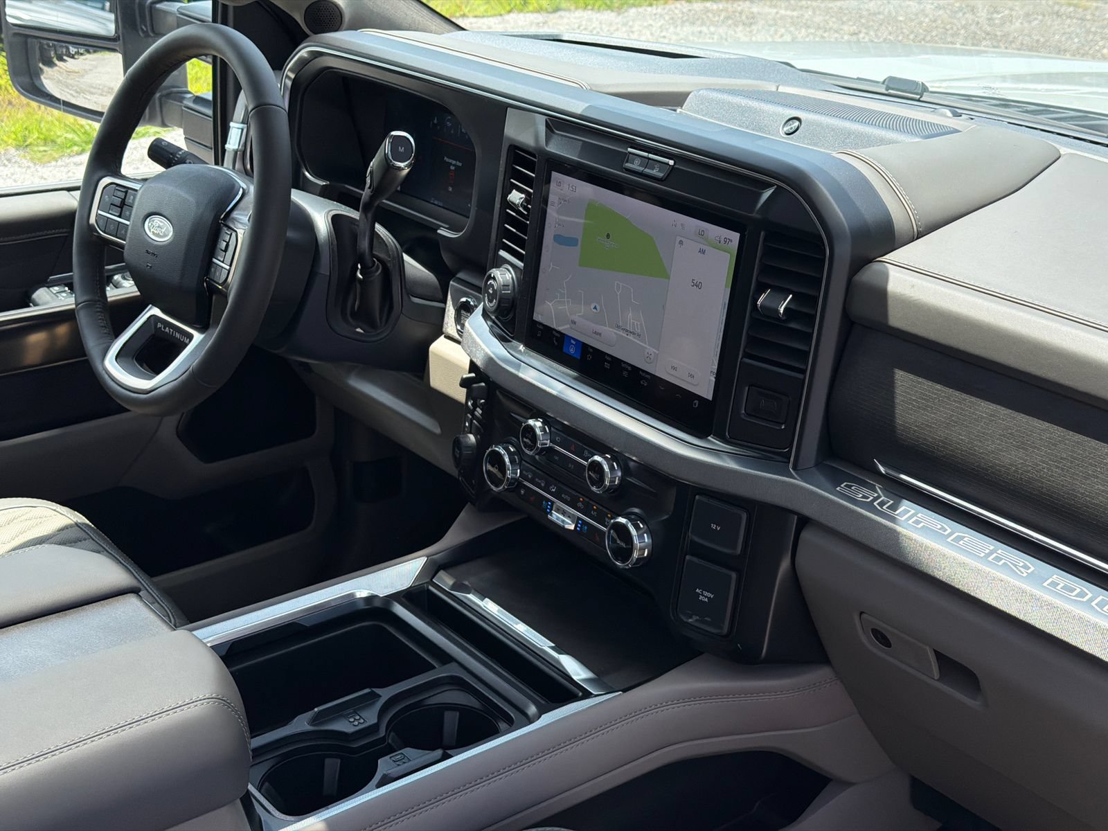 New 2026 Ford F250 Platinum w/ Platinum Plus Package AWD/4WD image 11