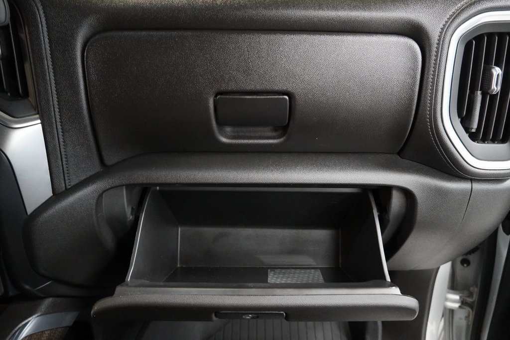 Used 2021 Chevrolet Silverado 1500 LT Trail Boss w/ Convenience Package II image 28