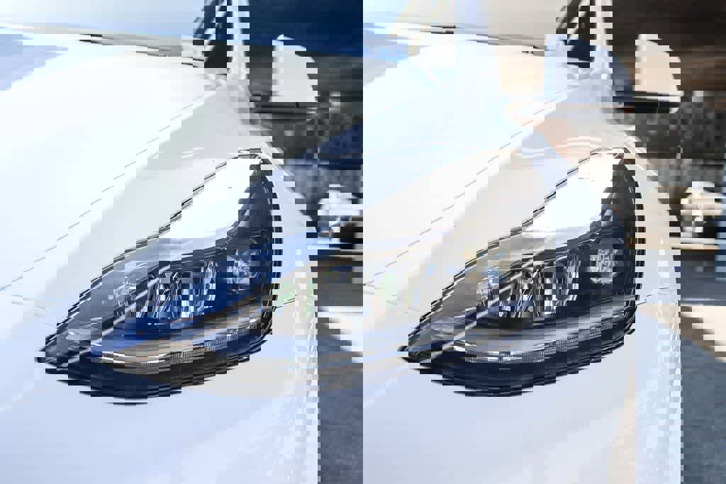 Used 2024 Tesla Model Y 2WD image 7