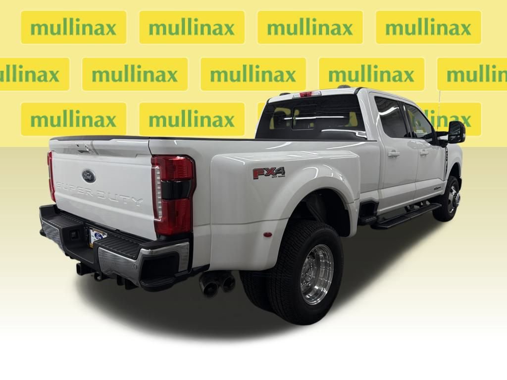 New 2026 Ford F350 Lariat w/ Lariat Premium Package image 3