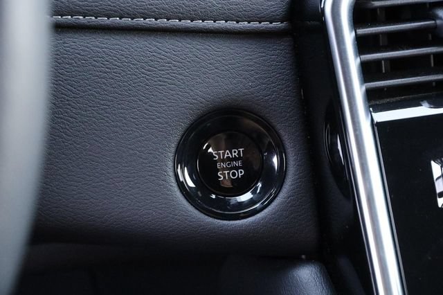 Used 2025 Nissan Armada SL w/ Captain's Chari Seat Package AWD/4WD image 18
