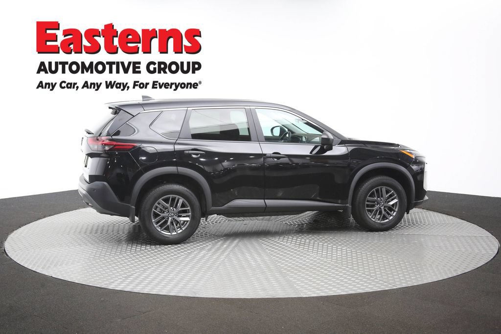 Used 2023 Nissan Rogue S AWD/4WD image 38
