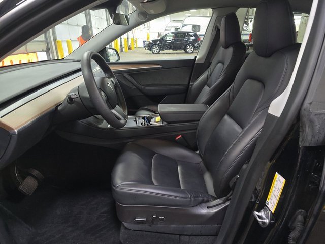Used 2023 Tesla Model Y Long Range image 2