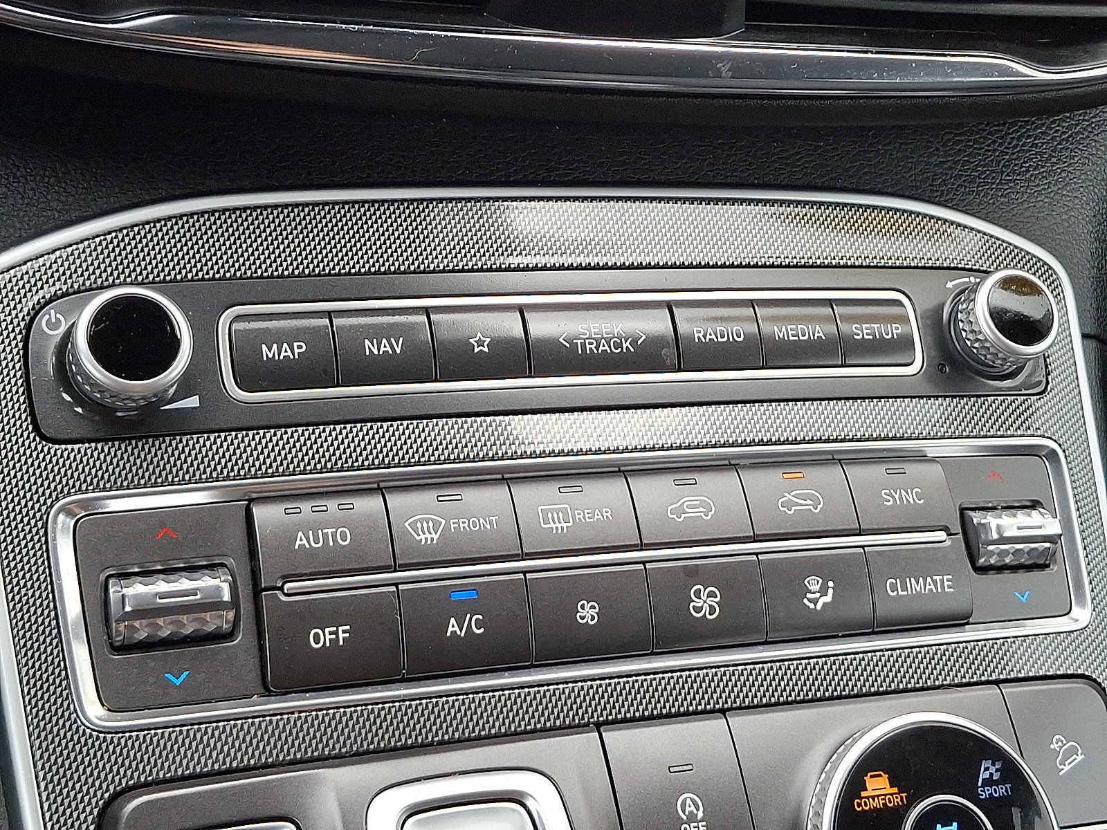 Used 2023 Hyundai Santa Fe SEL AWD/4WD image 15