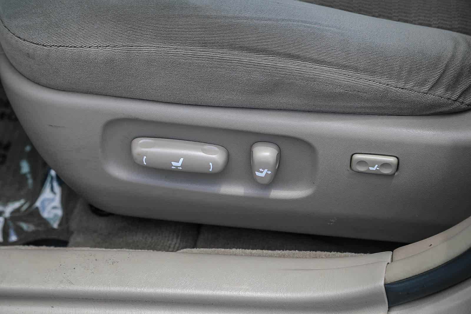 Used 2006 Toyota Camry LE FWD image 18