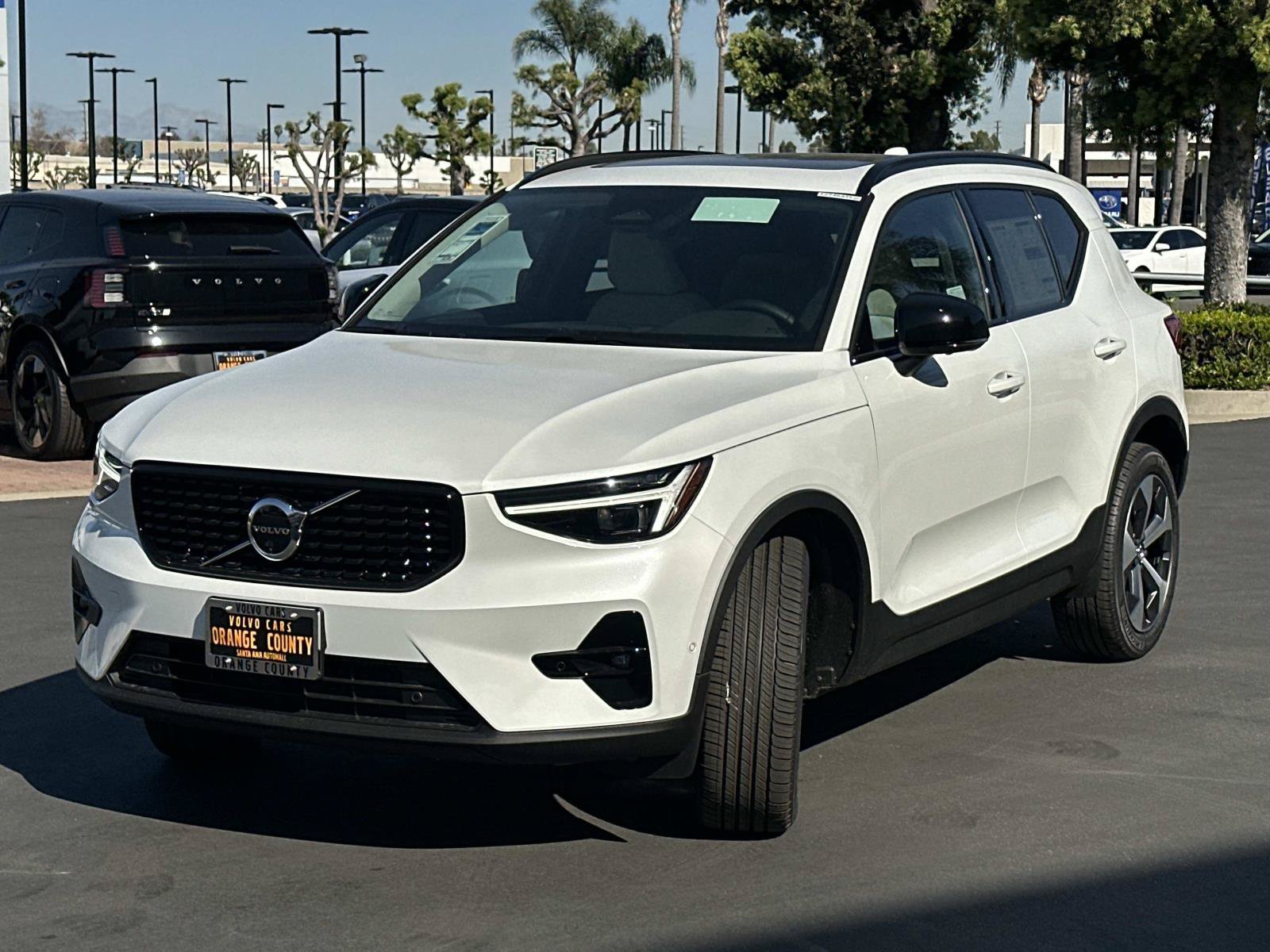 New 2026 Volvo XC40 B5 Plus w/ Protection Package Premier AWD/4WD image 3