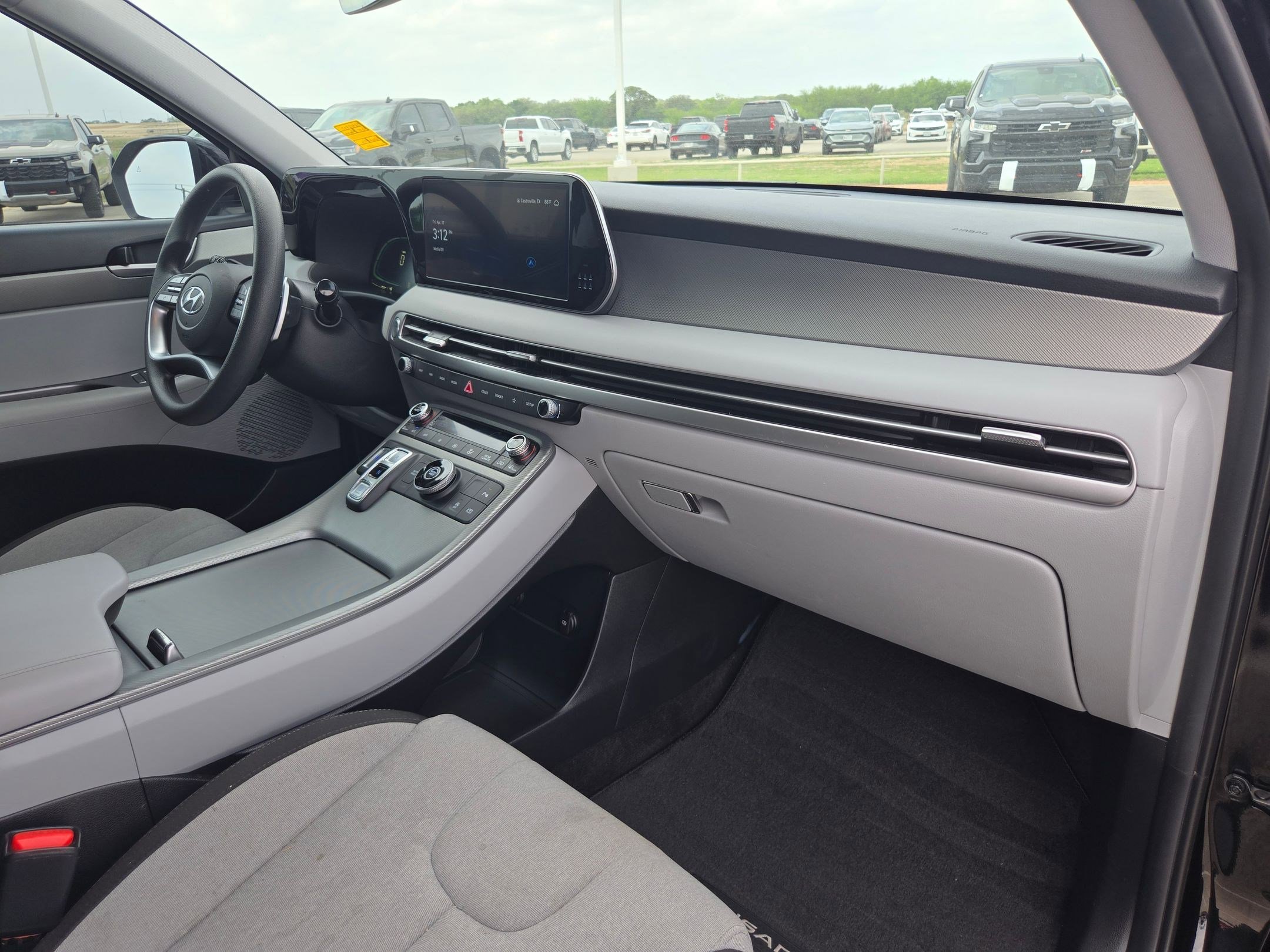 Used 2025 Hyundai Palisade SE image 27