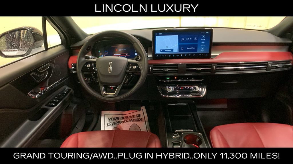 Used 2025 Lincoln Corsair Grand Touring w/ Towing Package AWD/4WD image 24