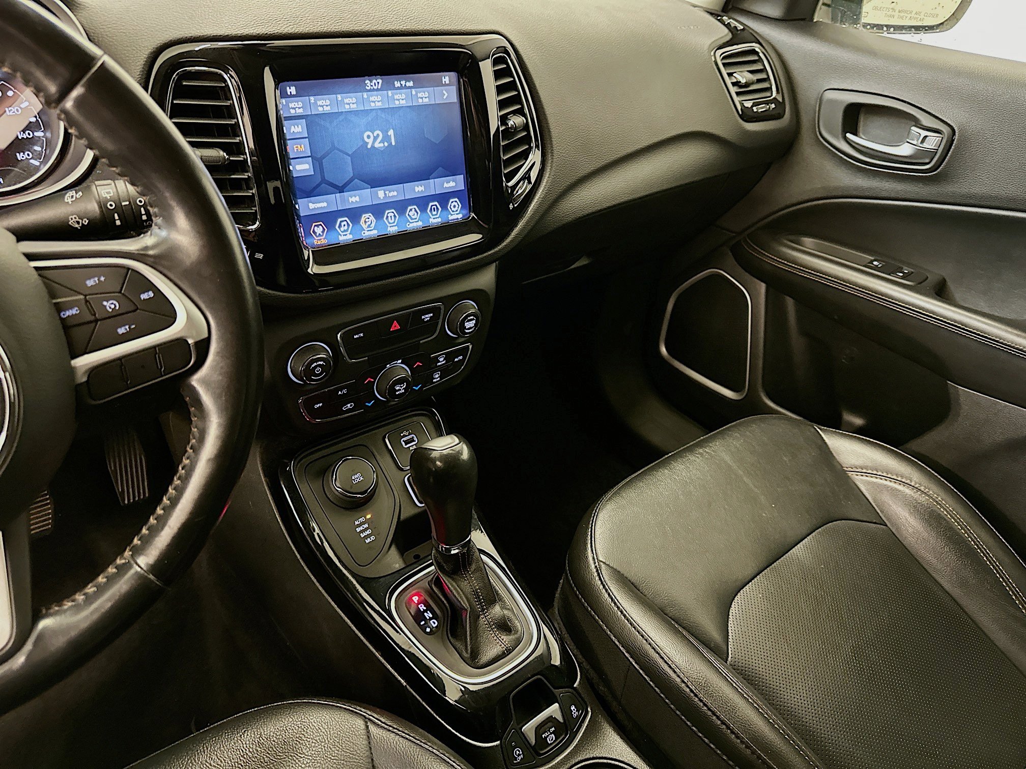 Used 2019 Jeep Compass Limited image 25