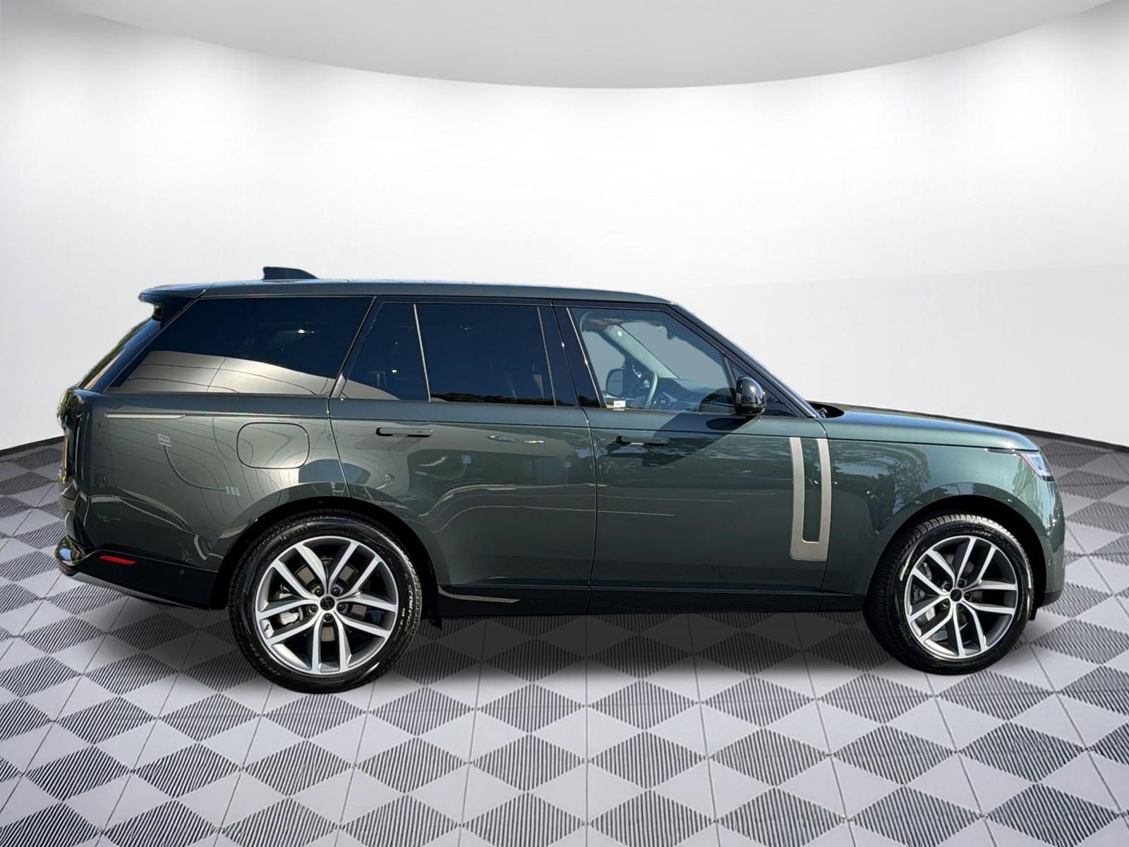New 2026 Land Rover Range Rover SE AWD/4WD image 8