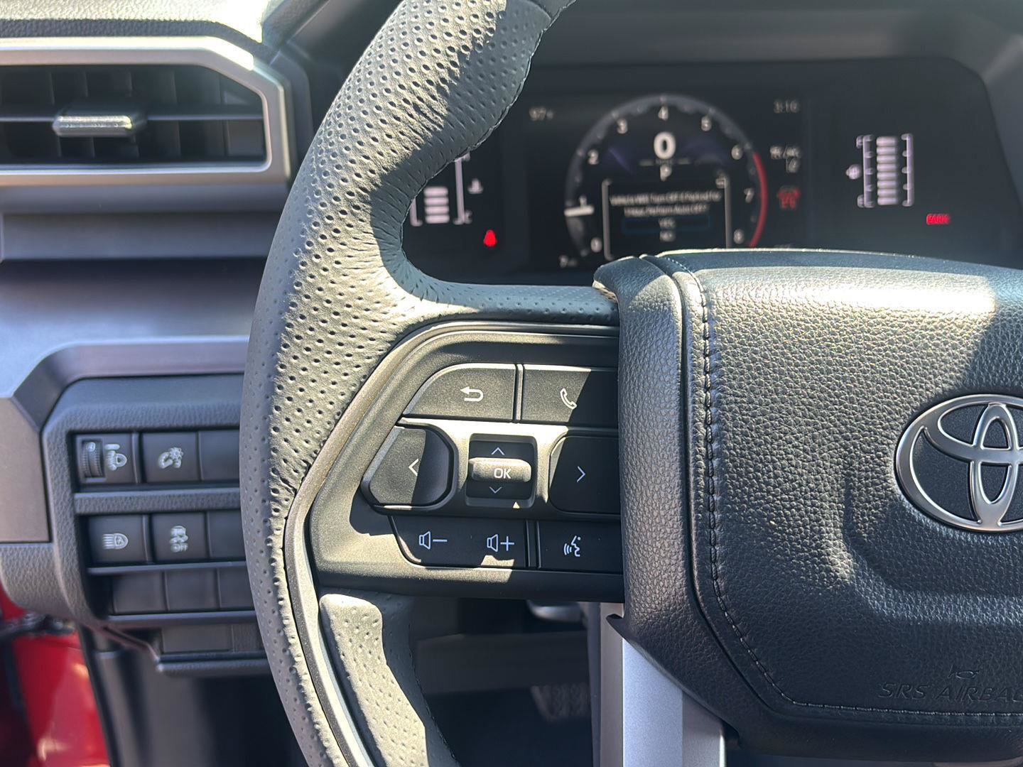 New 2026 Toyota 4Runner SR5 AWD/4WD image 24