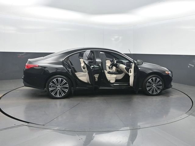 Used 2023 Mercedes-Benz CLA 250 4MATIC w/ Premium Package image 39