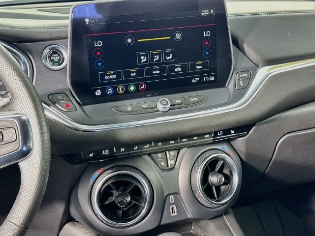 Used 2024 Chevrolet Blazer LT w/ Convenience Package FWD image 17