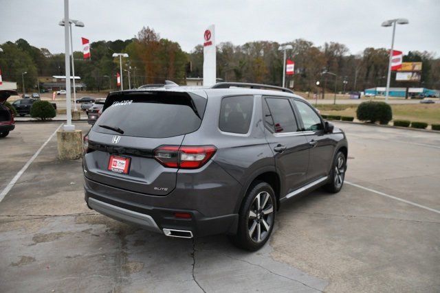 Used 2023 Honda Pilot Elite image 5