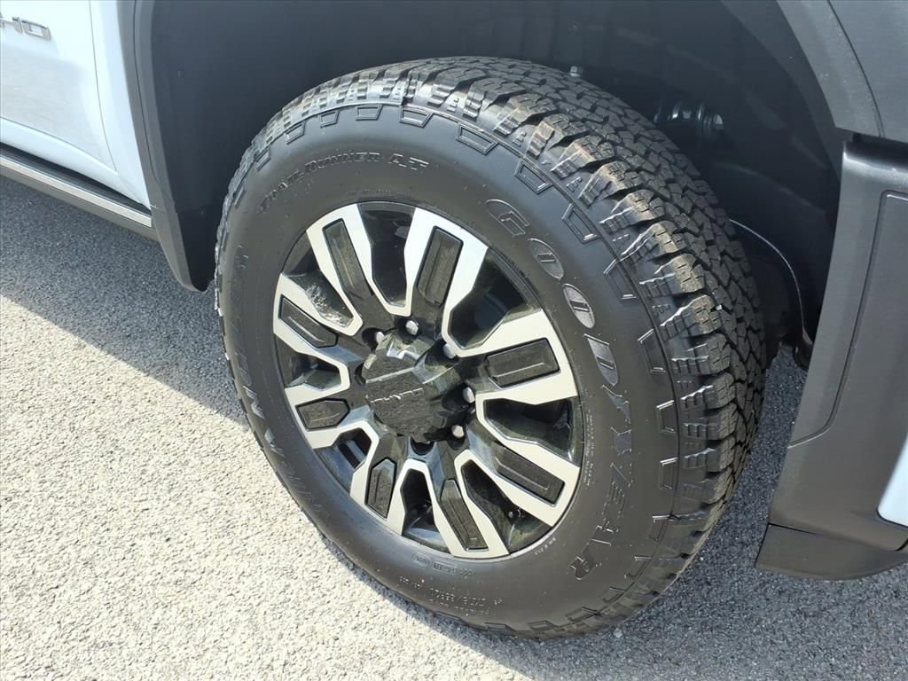 New 2026 GMC Sierra 2500 Denali Ultimate w/ Max Trailering Package image 9