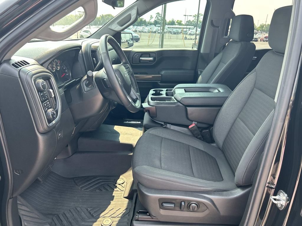 Used 2022 Chevrolet Silverado 1500 RST AWD/4WD image 28
