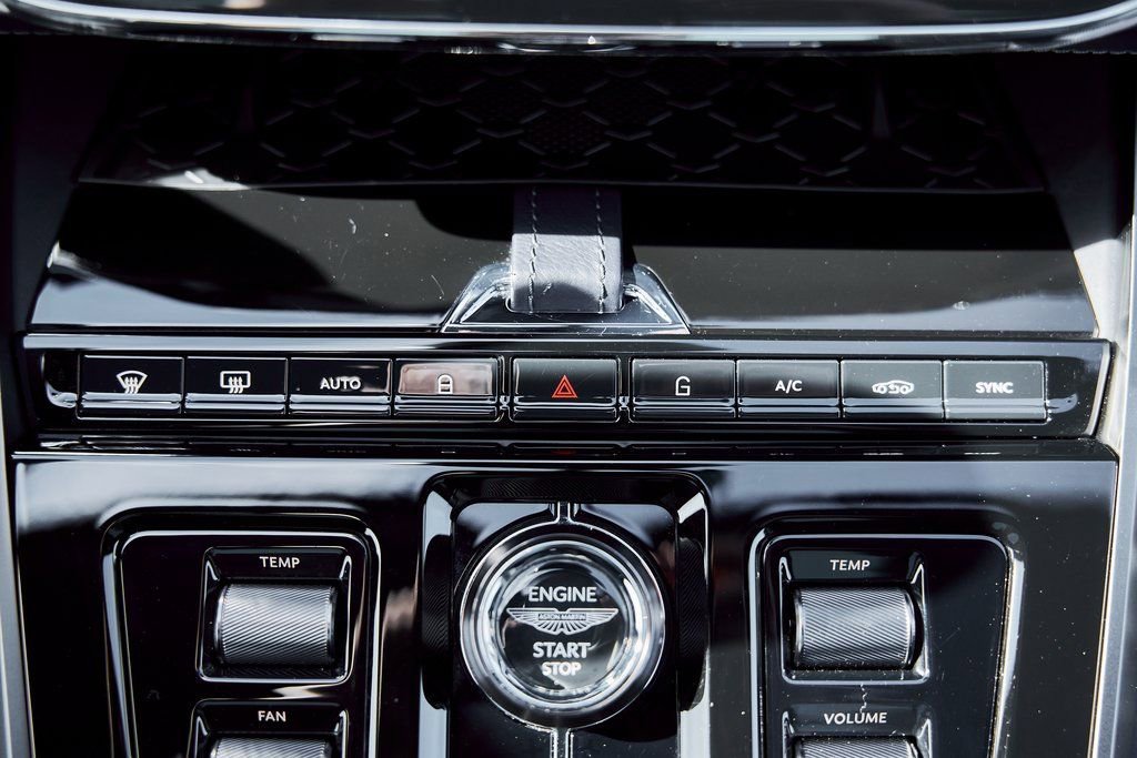 Used 2025 Aston Martin DBX 707 image 68