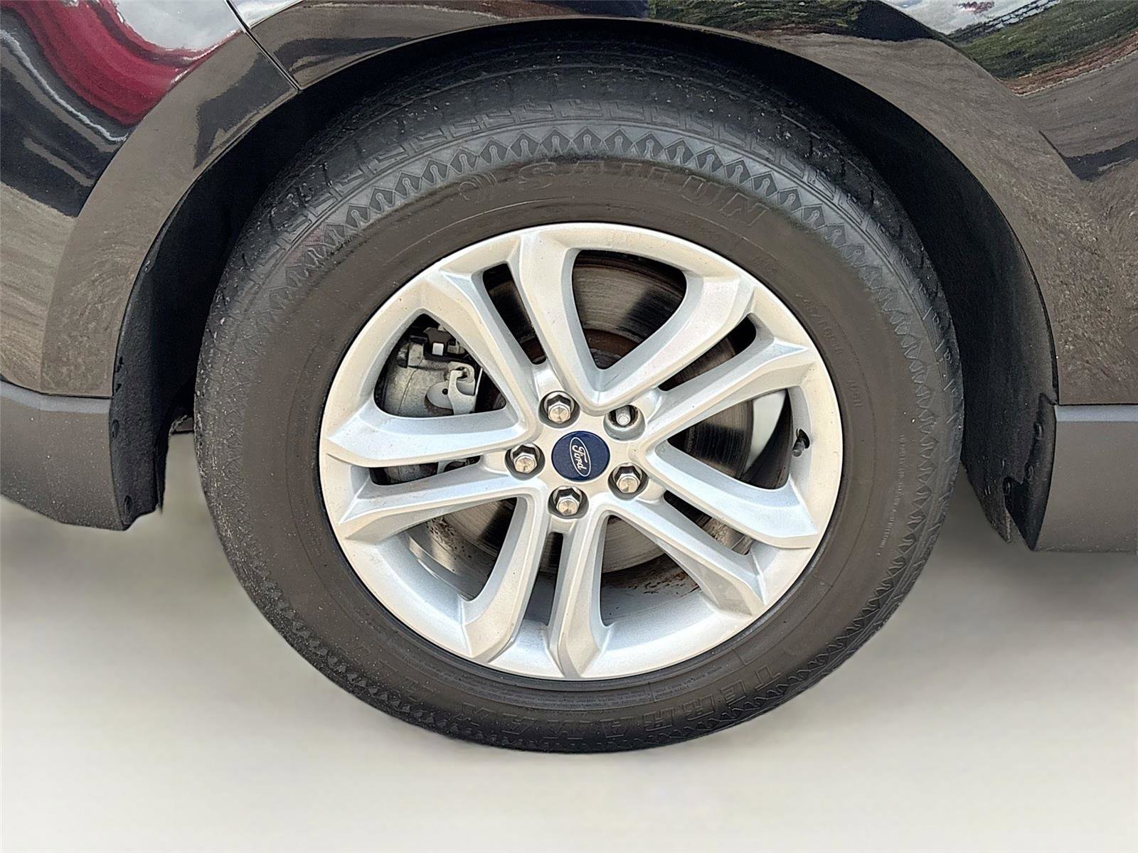 Used 2020 Ford Edge SEL AWD/4WD image 30