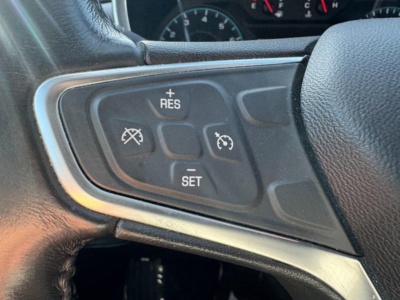 Used 2018 Chevrolet Equinox LT FWD image 16