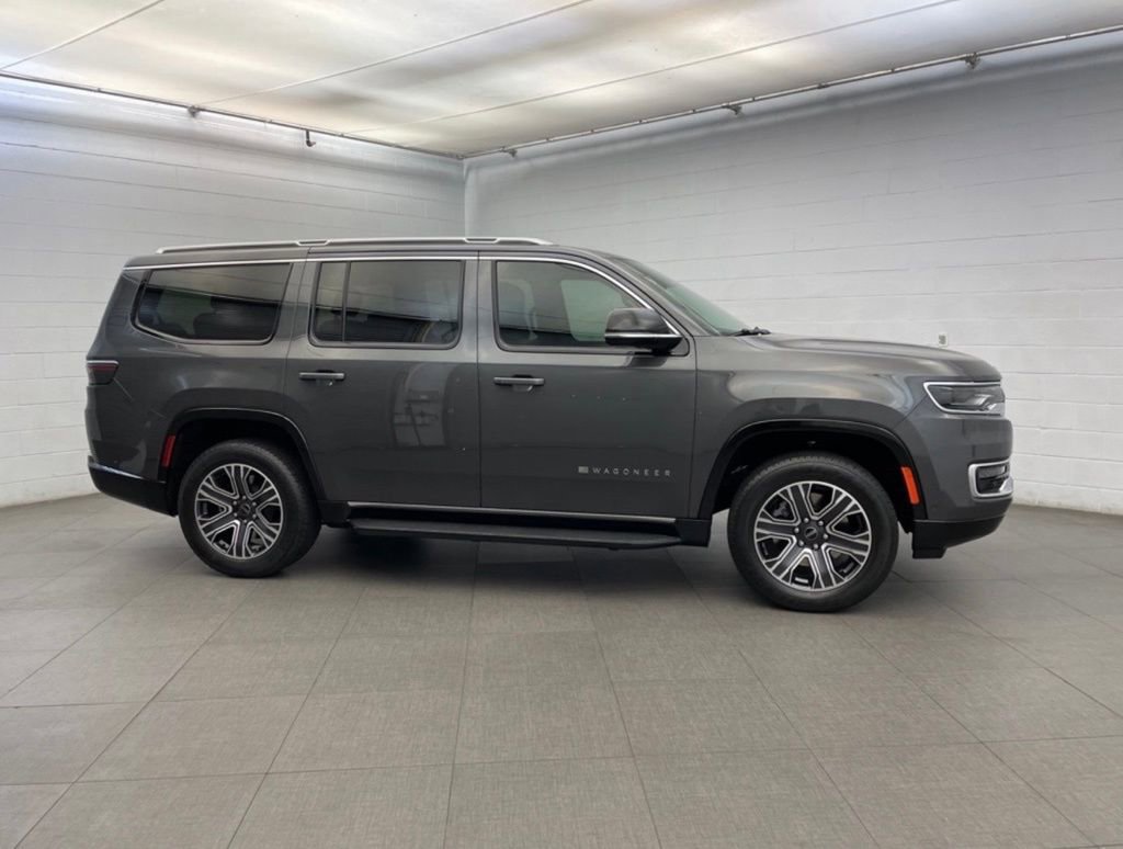 New 2025 Jeep Wagoneer 4WD w/ Premium Group I image 2