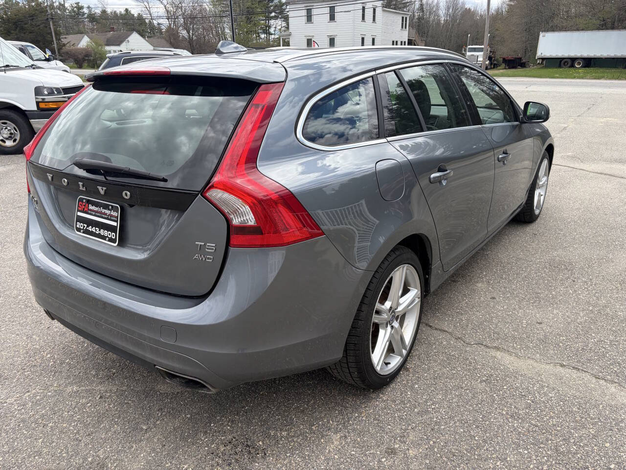 Used 2016 Volvo V60 T5 Premier w/ Technology Package AWD/4WD image 8
