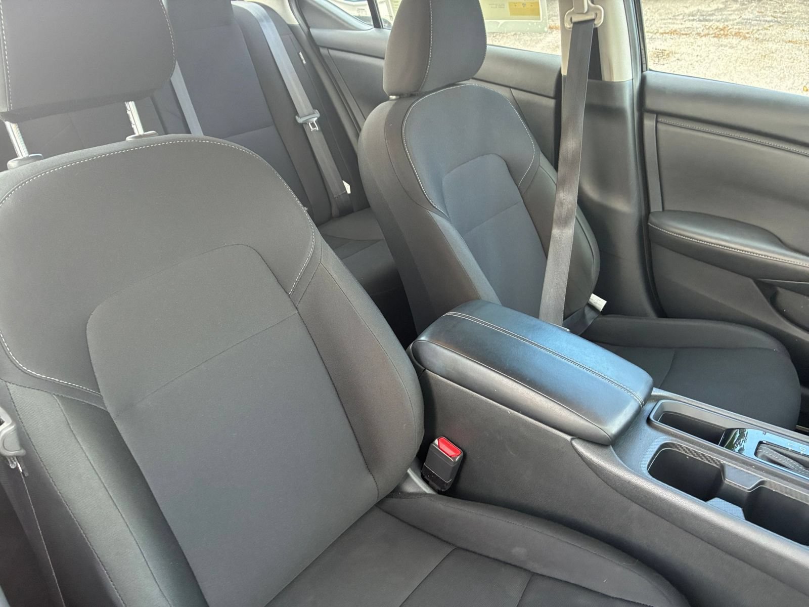 Used 2025 Nissan Sentra S FWD image 31