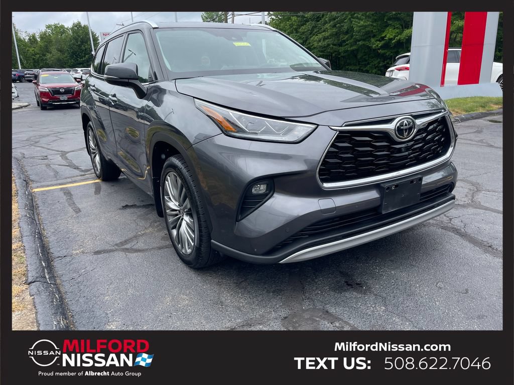 Used 2021 Toyota Highlander Platinum AWD/4WD image 8