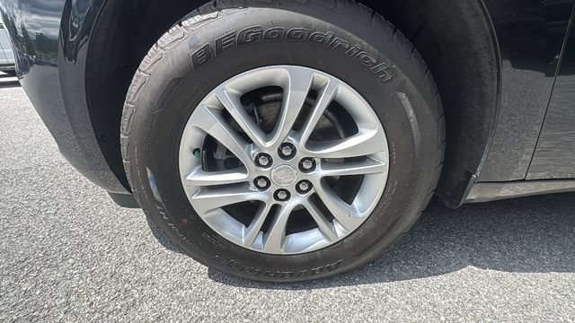 Used 2020 Buick Enclave Essence w/ Sound and Sites Package AWD/4WD image 12