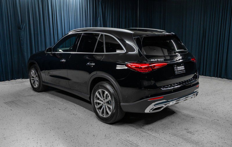 Certified 2026 Mercedes-Benz GLC 300 image 9
