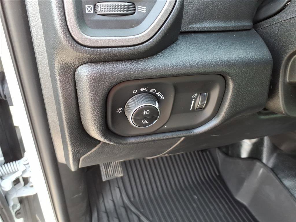 New 2026 RAM 2500 Tradesman w/ Chrome Appearance Group image 10