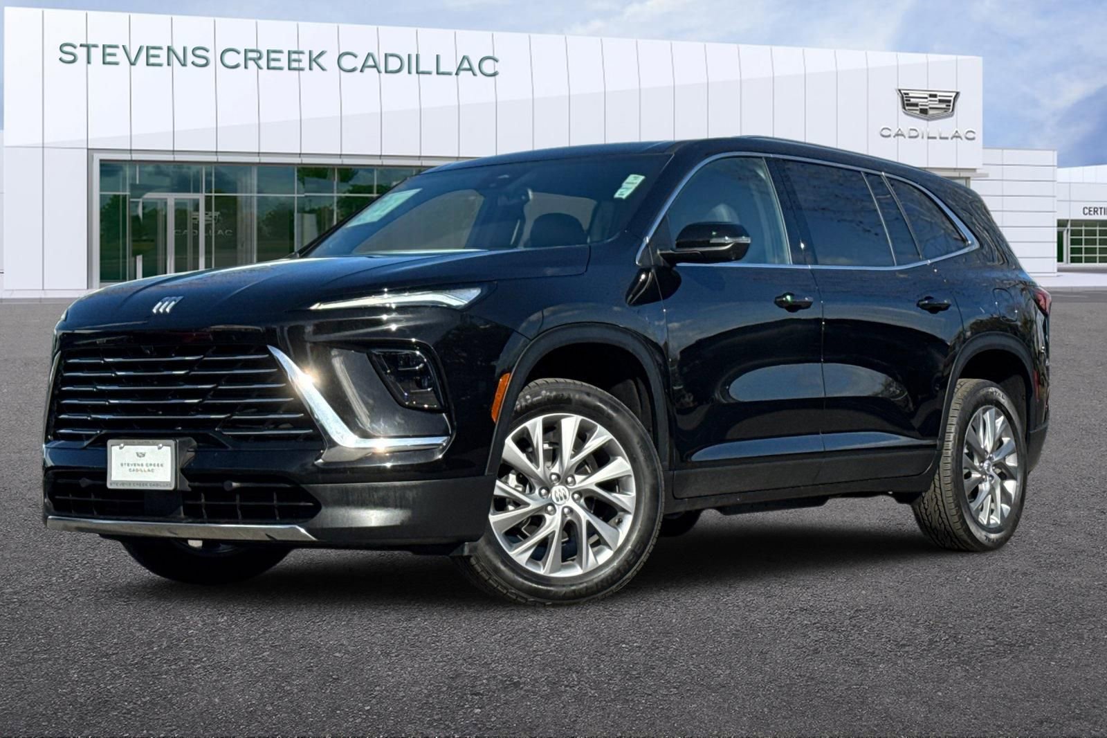 Used 2025 Buick Enclave Preferred FWD image 7