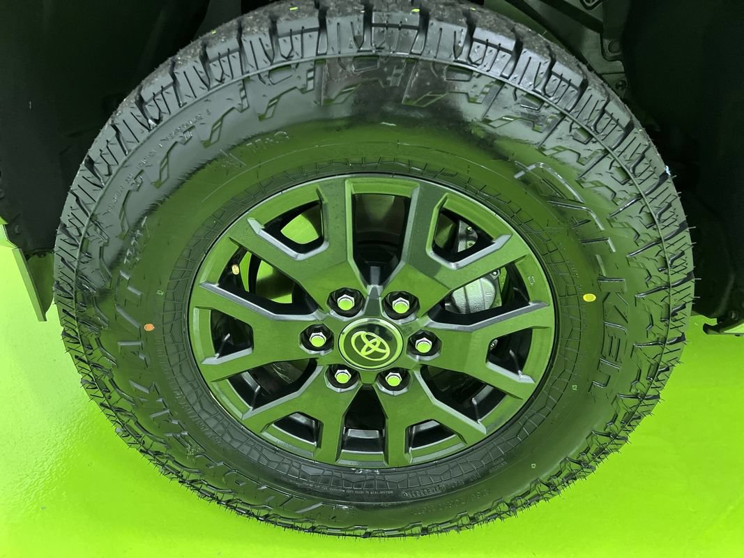 Used 2026 Toyota 4Runner SR5 AWD/4WD image 14