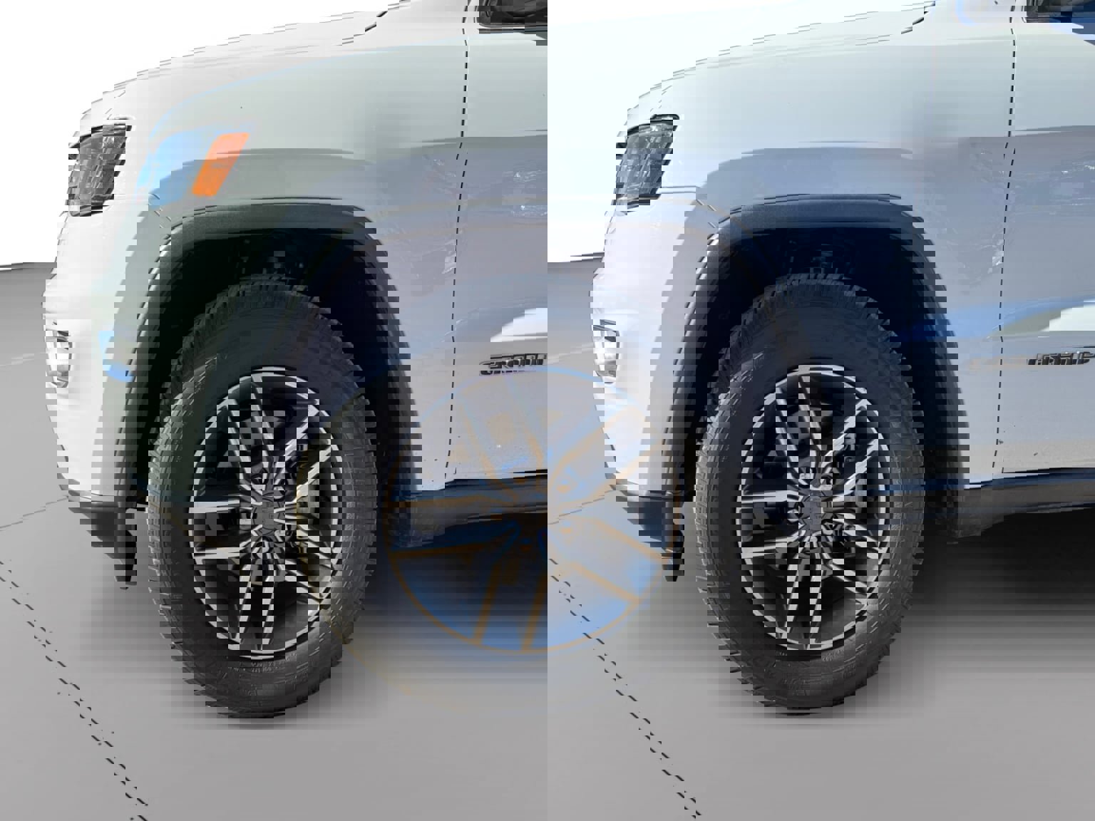 Used 2020 Jeep Grand Cherokee Limited w/ Luxury Group II image 9