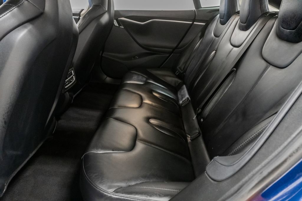 Used 2015 Tesla Model S 85D image 22