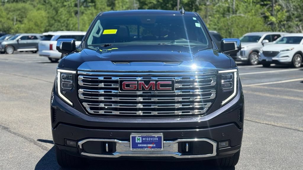Used 2023 GMC Sierra 1500 Denali w/ Denali Reserve Package AWD/4WD image 2