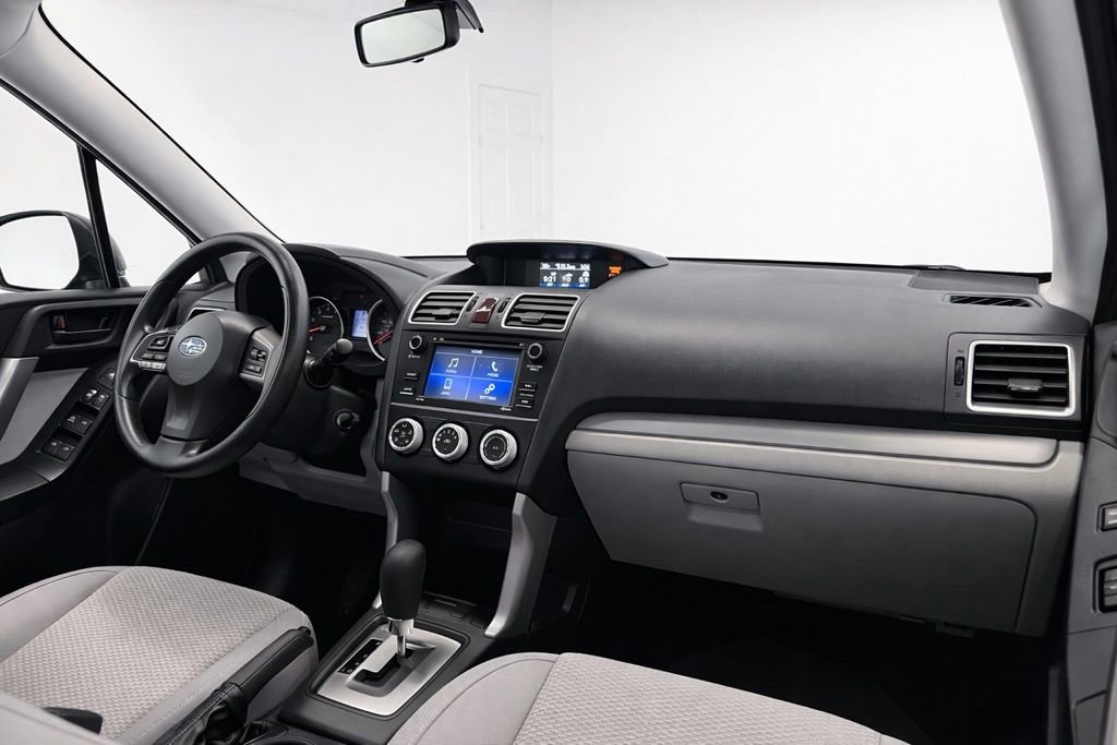 Used 2016 Subaru Forester 2.5i w/ Alloy Wheel Package image 15