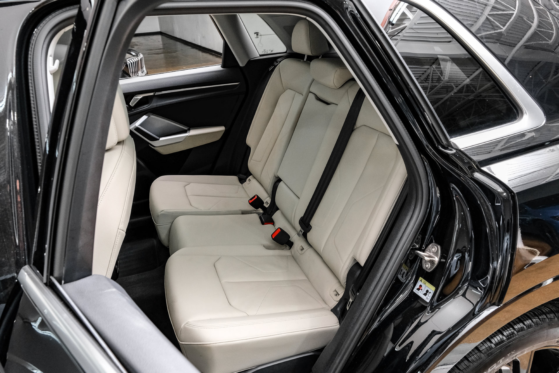 Used 2024 Audi Q3 2.0T Premium AWD/4WD image 42