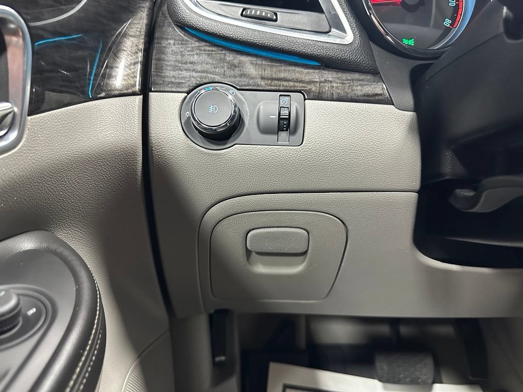 Used 2016 Buick Encore Convenience AWD/4WD image 17